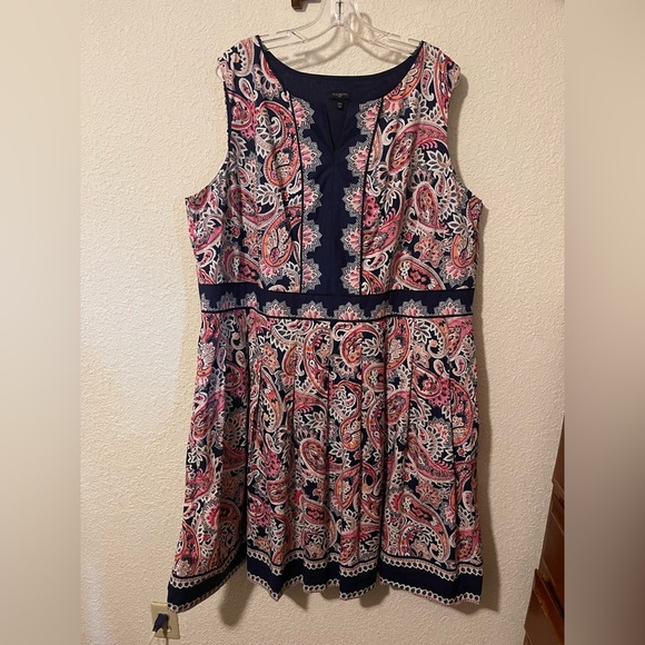 Talbots Pink and Navy Paisley Dress - Picture 8 of 8